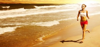 jogger sur la plage